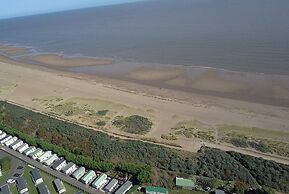 Seaside Getaways - Happy Days Chapel st Leonards