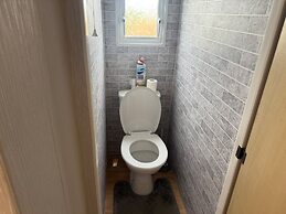 Seaside Getaways - Happy Days Chapel st Leonards