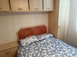 Seaside Getaways - Happy Days Chapel st Leonards