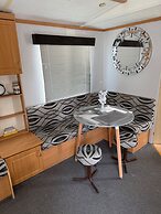 Seaside Getaways - Happy Days Chapel st Leonards