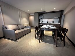 AMERICA APARTMENTS
