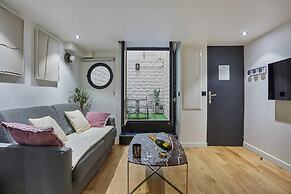Charming Apartment Faubourg St Honore Madeleine