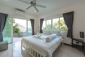 4BR With PoolTable Near Rawai Beach V161