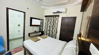 Vasantharaja Inn