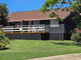 Fletcher Christian Apartments - Isabella Suites