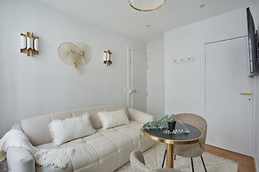 Charming Studio Center of Paris