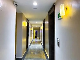 Saint Tropez Hotel and Suites