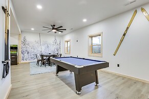 Mtn Cabin w/ Hot Tub + Game Room in Mchenry