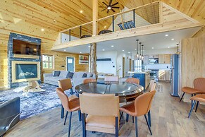 Mtn Cabin w/ Hot Tub + Game Room in Mchenry