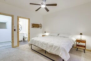 Mtn Cabin w/ Hot Tub + Game Room in Mchenry
