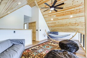 Mtn Cabin w/ Hot Tub + Game Room in Mchenry