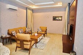 Hayatt Regency Suites