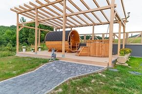 Luxury Cottages for 5 People, SPA Zone