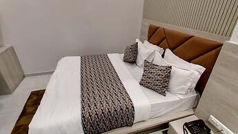 Hotel Grand Acme