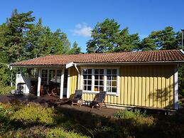6 Person Holiday Home in Stromstad