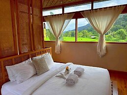Lomhaijai Homestay