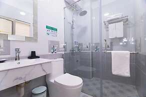 Green bay hotel Ha Long
