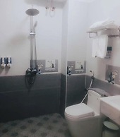 Green bay hotel Ha Long
