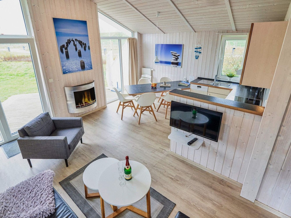 4 Star Holiday Home in Friedrichkoog
