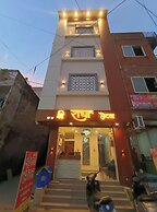 Shri Radha hotels
