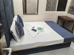 Shri Radha hotels
