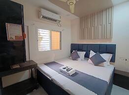 Shri Radha hotels