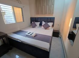 Shri Radha hotels
