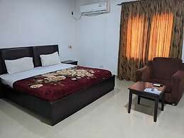 Tahir Hotel