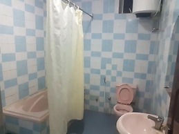 Tahir Hotel