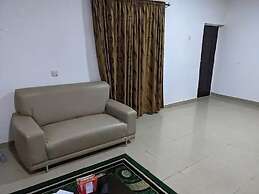 Tahir Hotel