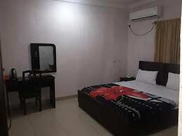 Tahir Hotel