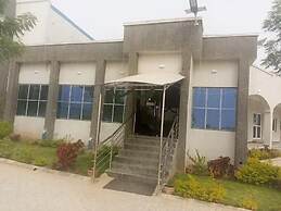 MTown Hotel and Suites