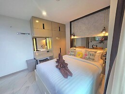 Room-a305 - 1 Bdr Condo With Sea View, A