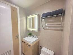 Room-a305 - 1 Bdr Condo With Sea View, A
