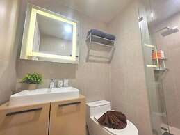 Room-a305 - 1 Bdr Condo With Sea View, A