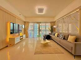Live Luxury Living at BGC Venice