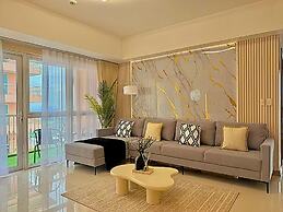 Live Luxury Living at BGC Venice