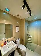 Live Luxury Living at BGC Venice