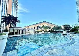 Live Luxury Living at BGC Venice
