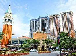Live Luxury Living at BGC Venice