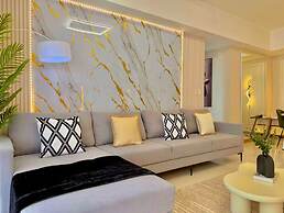 Live Luxury Living at BGC Venice