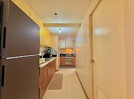Live Luxury Living at BGC Venice