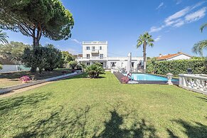 A/c Villa 8br/15p With Pool & Tennis - Antibes