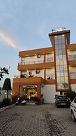 Hotel Guru Surbhi