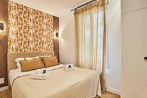 2BR With AC Canal Saint-martin