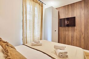 2BR With AC Canal Saint-martin