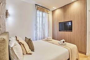 2BR With AC Canal Saint-martin