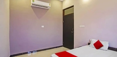 Hotel R D Palace