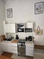 Palm Beach Vacaysuites - Bamboo Suite - Studio