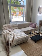 Palm Beach Vacaysuites - Palm Suite 100m2